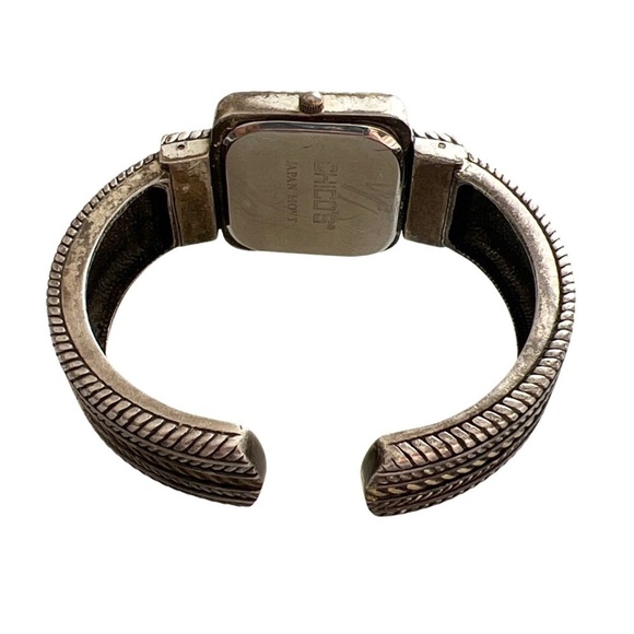 CHICO’S • Vintage Gold & Silver Quartz Bracelet Watch - Picture 3 of 5